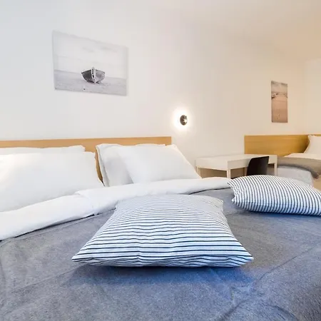 Premium Sea Side Marina By Locap Group Apartment