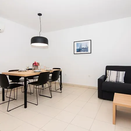 Premium Sea Side Marina By Locap Group Apartament *