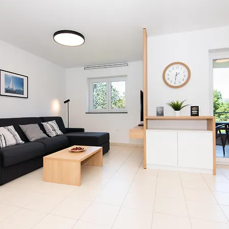 Premium Sea Side Marina By Locap Group *