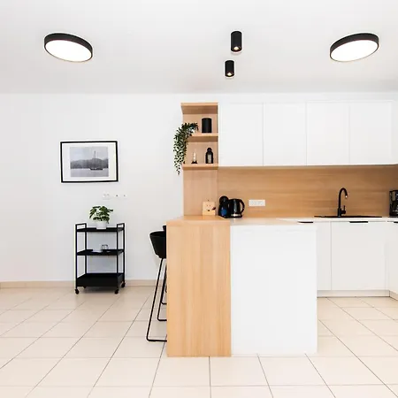 Premium Sea Side Marina By Locap Group Apartament *