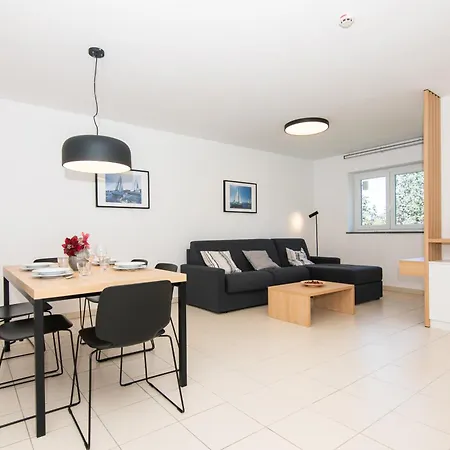 Premium Sea Side Marina By Locap Group *